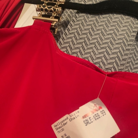 Sabora HollyWood Style Shoulder Chain Short Dress - Picture 4 of 5